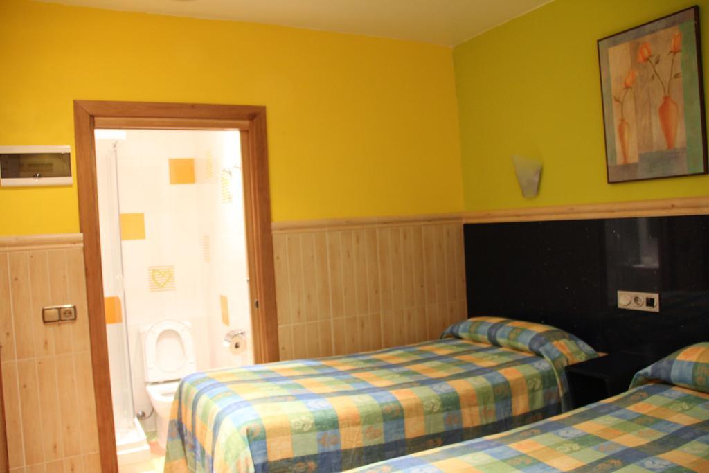 Pension Izar Bat Сан-Себастьян Экстерьер фото